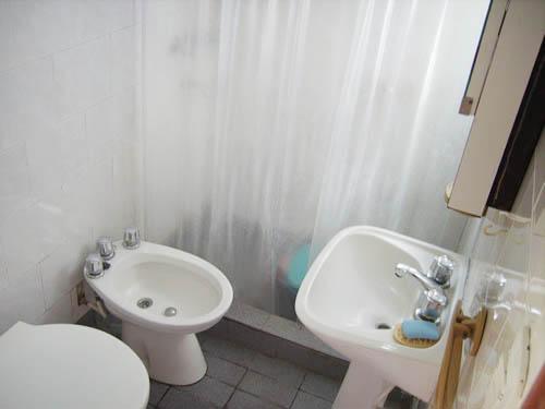 Alquilo Casa Los Alamos D en Villa Gesell zona Sur a 500 mts de la Playa