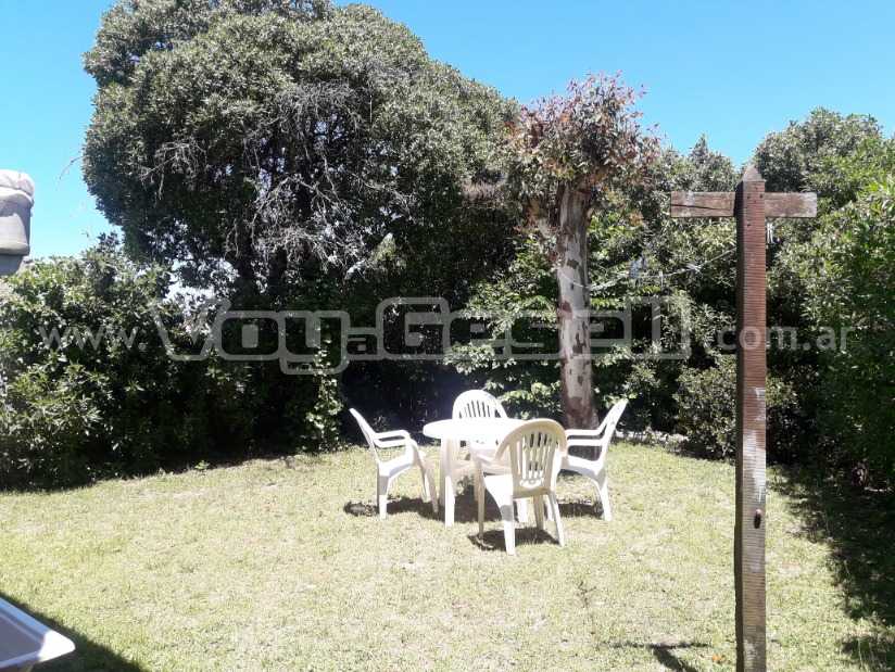 Alquilo Casa Los Alamos D en Villa Gesell zona Sur a 500 mts de la Playa 