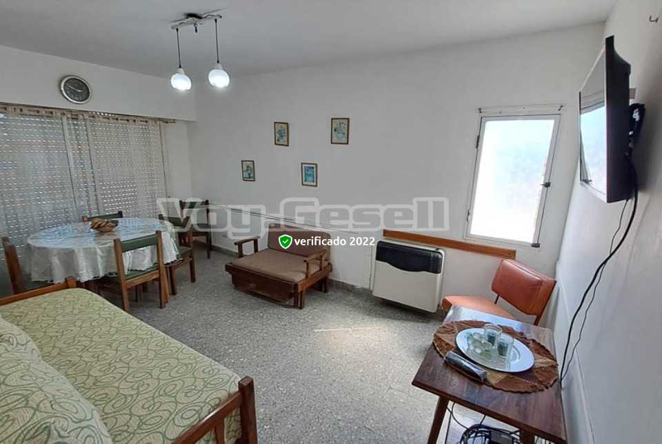 Alquilo Departamento Los Caciques en Villa Gesell zona Sur a 100 Mts de la Playa 
