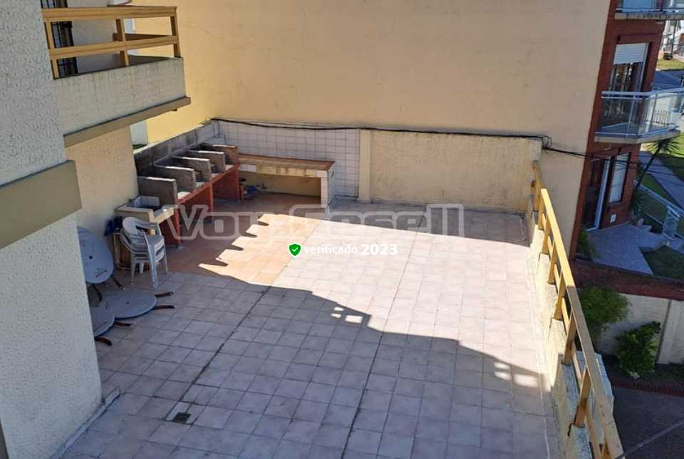 Alquilo Departamento Mar y Sol Piso 2 en Villa Gesell zona Centro Comercial a 150 Mts de la Playa