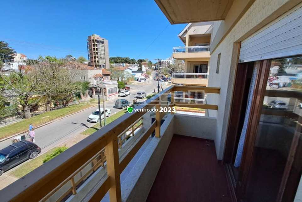 Alquilo Departamento Mar y Sol Piso 2 en Villa Gesell zona Centro Comercial a 150 Mts de la Playa