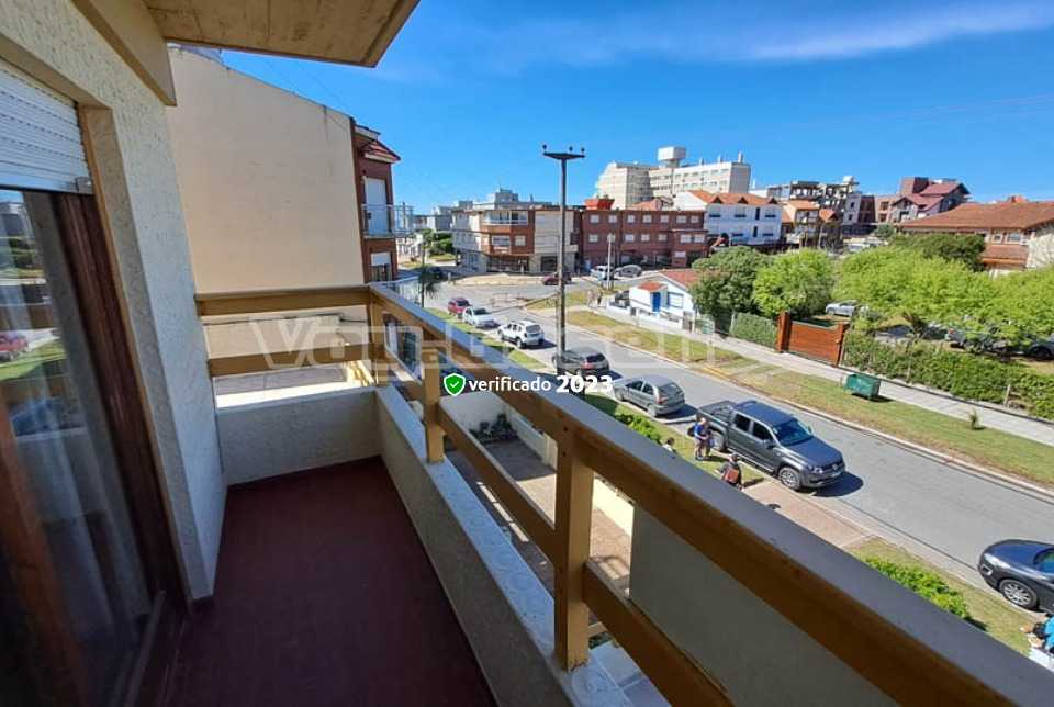 Alquilo Departamento Mar y Sol Piso 2 en Villa Gesell zona Centro Comercial a 150 Mts de la Playa 