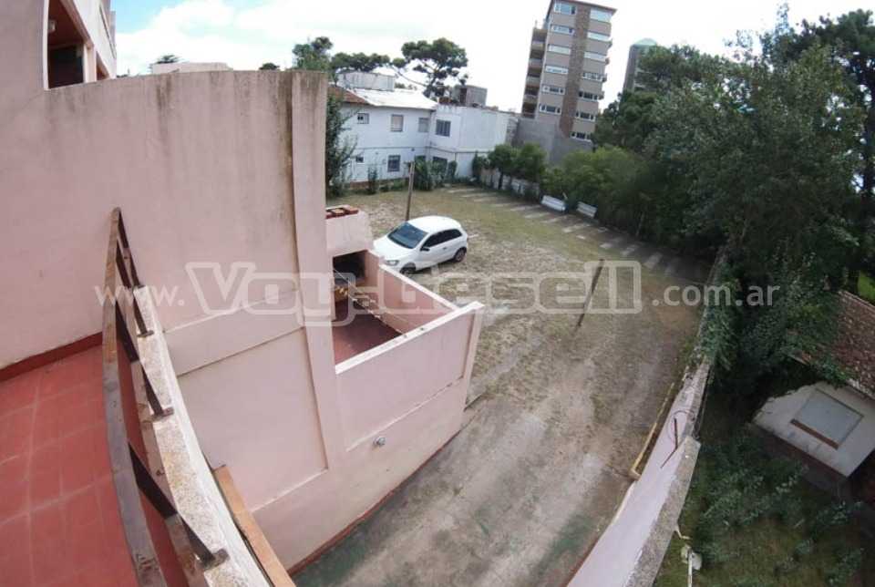 Alquilo Departamento Marejada en Villa Gesell zona Centro Comercial a 150 Mts de la Playa