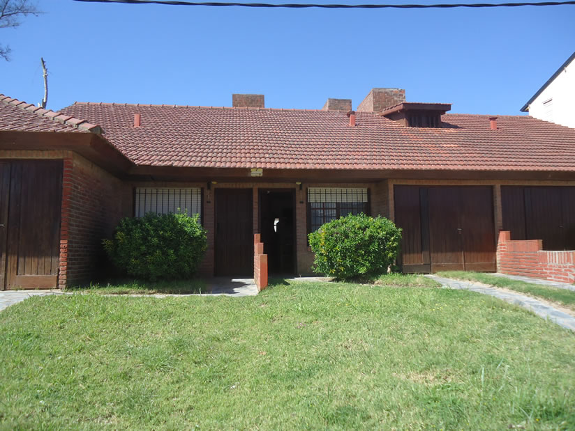 Alquilo Duplex Monforte en Villa Gesell zona Centro a 50 Mts de la Playa