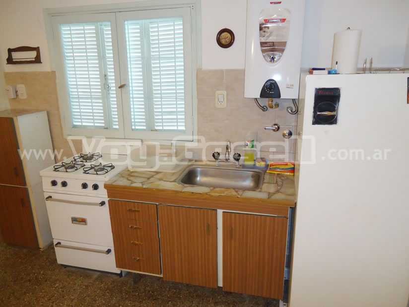 Alquilo Departamento Las Calas en Villa Gesell zona Centro Comercial a 300 Mts de la Playa 