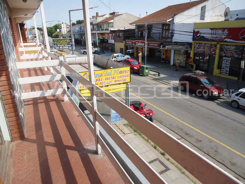 Alquilo Departamento Las Calas en Villa Gesell zona Centro Comercial a 300 Mts de la Playa