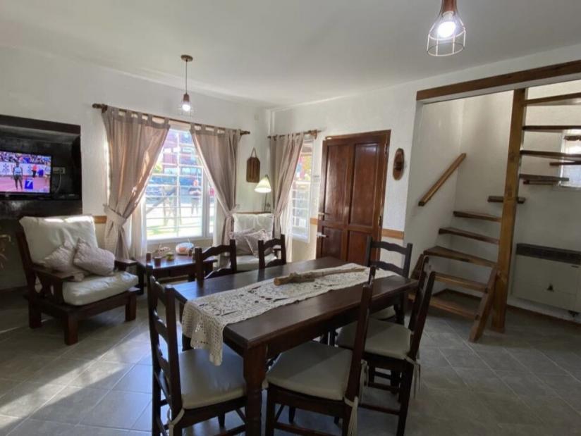 Alquilo Duplex Por tantas cosas en Villa Gesell zona Sur a 200 Mts de la Playa 