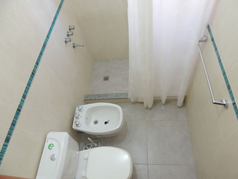 Alquilo Departamento Porfirio en Villa Gesell zona Centro a 1300 Mts de la Playa