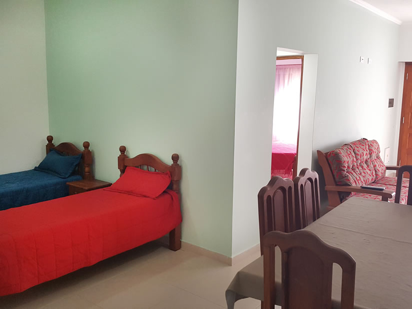 Alquilo Departamento Porfirio en Villa Gesell zona Centro a 1300 Mts de la Playa 