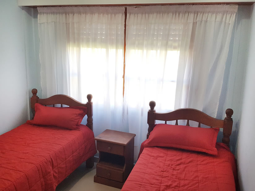 Alquilo Departamento Porfirio en Villa Gesell zona Centro a 1300 Mts de la Playa