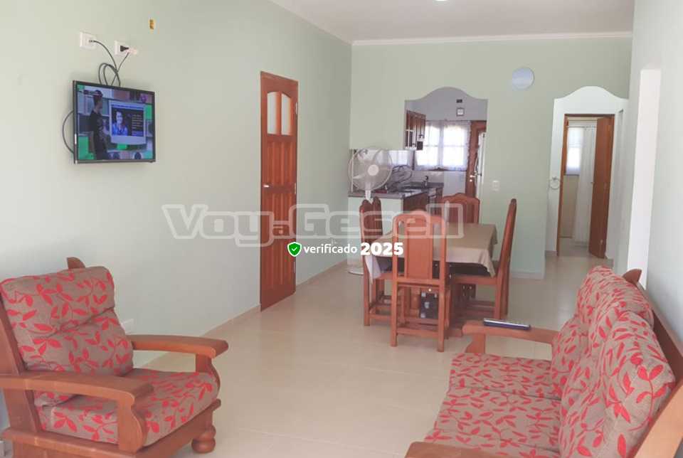 Alquilo Departamento Porfirio en Villa Gesell zona Centro a 1300 Mts de la Playa 