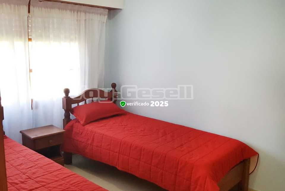 Alquilo Departamento Porfirio en Villa Gesell zona Centro a 1300 Mts de la Playa