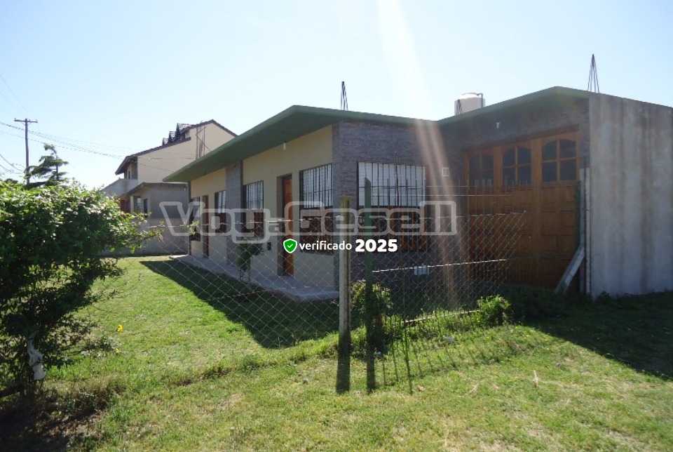 Alquilo Departamento Porfirio en Villa Gesell zona Centro a 1300 Mts de la Playa