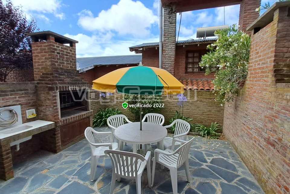 Alquilo Duplex Ricardo en Villa Gesell zona Centro 
