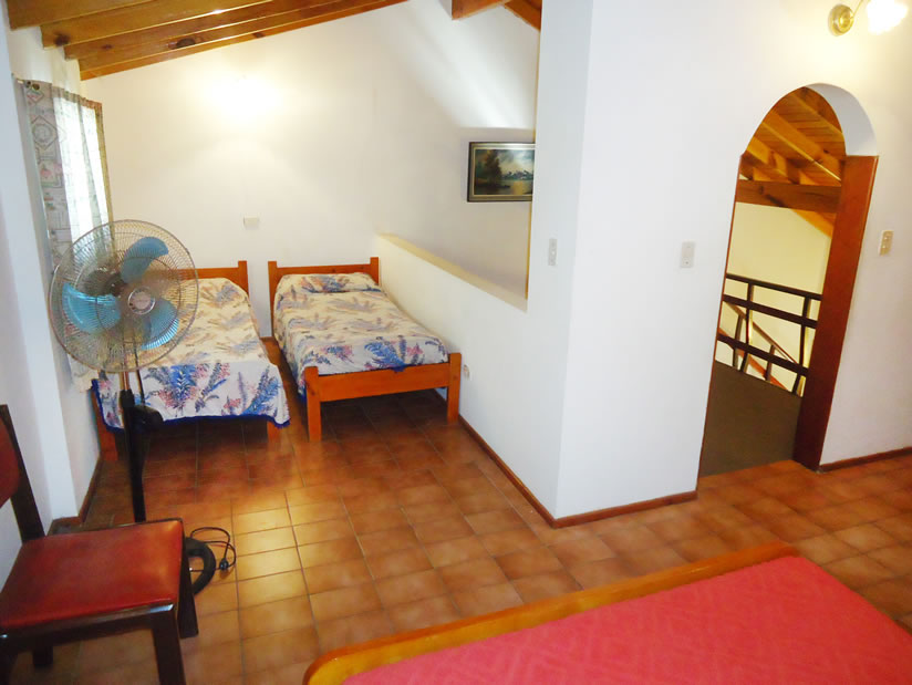 Alquilo Duplex Seis de Copas en Villa Gesell zona Centro a 150 Mts de la Playa