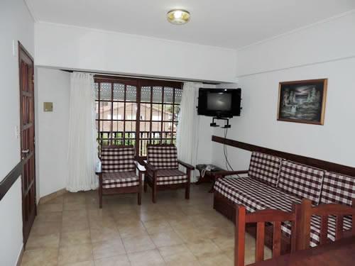 Alquilo Departamento Taormina en Villa Gesell zona Centro Comercial a 200 Mts de la Playa 