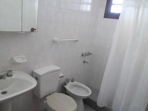 Alquilo Departamento Taormina en Villa Gesell zona Centro Comercial a 200 Mts de la Playa 