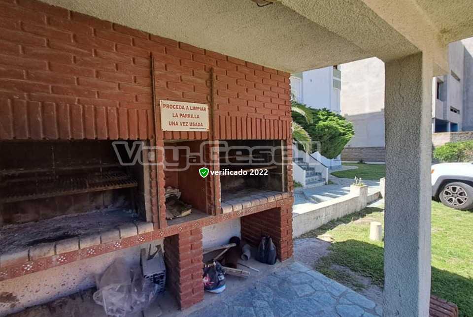 Alquilo Departamento Vistamar III en Villa Gesell zona Centro Comercial a 5 Mts de la Playa 