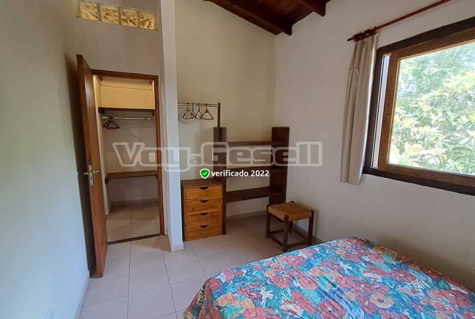 Alquilo Departamento  Claro de Luna en Villa Gesell zona Sur a 350 mts de la Playa