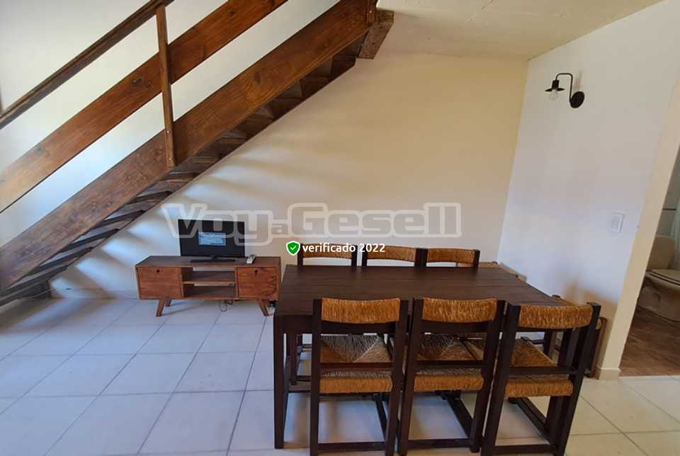 Alquilo Departamento  Claro de Luna en Villa Gesell zona Sur a 350 mts de la Playa 