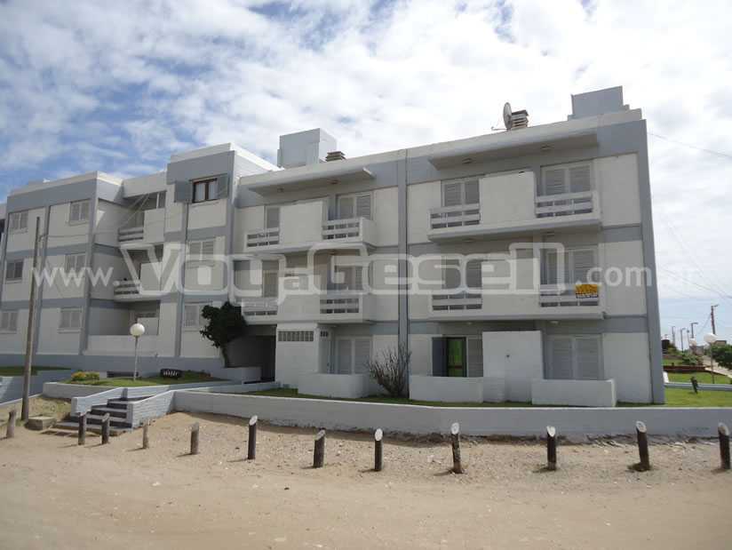 Alquilo Departamento Abagu I en Villa Gesell zona Centro a 10 Mts de la Playa 