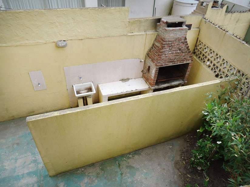 Alquilo Departamento Abaith 5 en Villa Gesell zona Centro Comercial a 200 Mts de la Playa