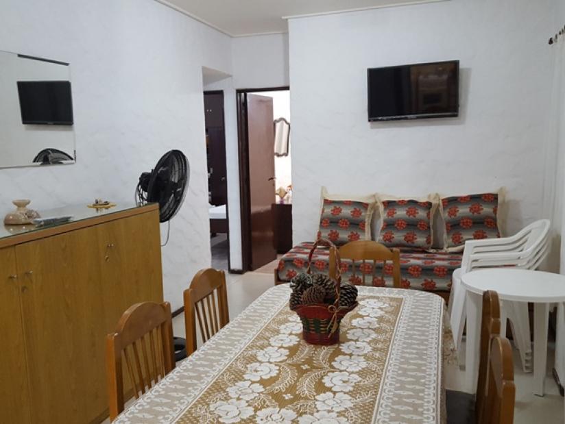 Alquilo Departamento Abaith 5 en Villa Gesell zona Centro Comercial a 200 Mts de la Playa 