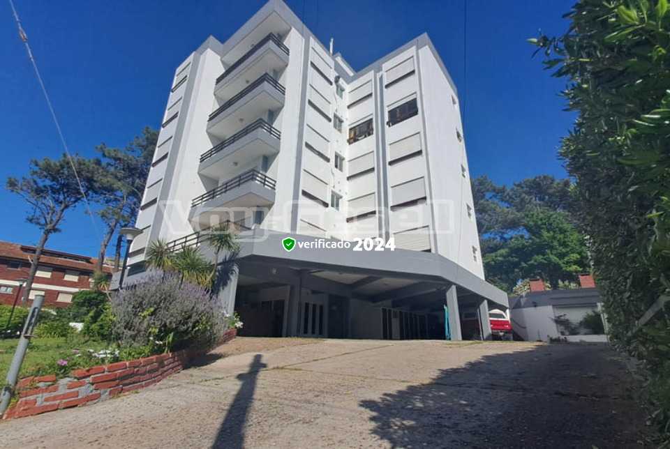 Alquilo Departamento Abeja 2C en Villa Gesell zona Sur a 200 Mts de la Playa 