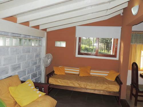 Alquilo Chalet Ague I en Villa Gesell zona Centro a 700 mts de la Playa 