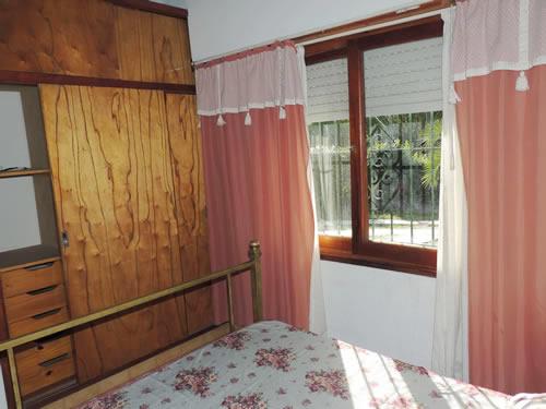 Alquilo Chalet Ague I en Villa Gesell zona Centro a 700 mts de la Playa