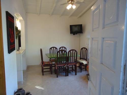 Alquilo Casa Ague II en Villa Gesell zona Centro a 700 Mts de la Playa 