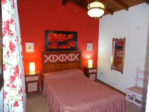 Alquilo Casa Ague II en Villa Gesell zona Centro a 700 Mts de la Playa 