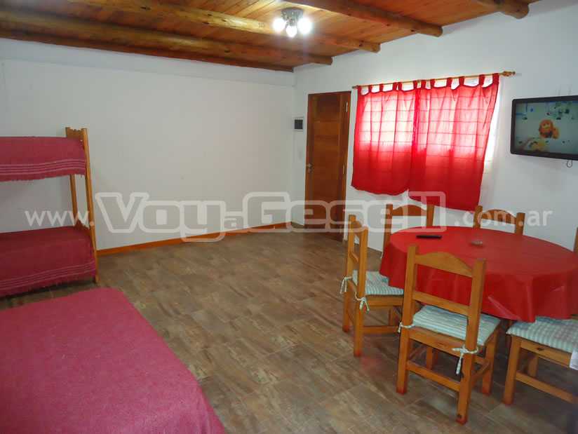 Alquilo Departamento Aiello en Villa Gesell zona Centro a 650 mts de la Playa 