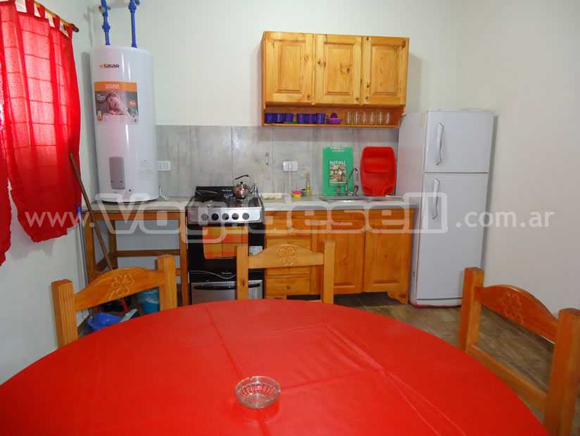 Alquilo Departamento Aiello en Villa Gesell zona Centro a 650 mts de la Playa 