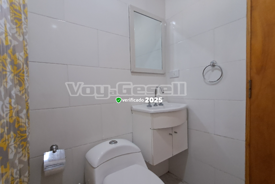 Alquilo Departamento Al Mar Siete en Villa Gesell zona Centro a 850 Mts de la Playa