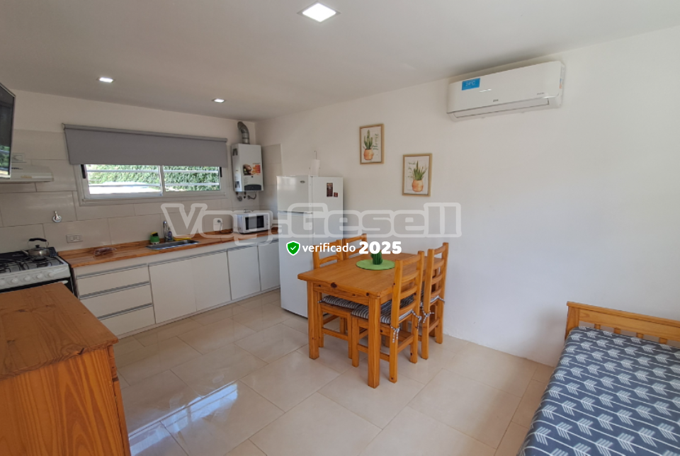 Alquilo Departamento Al Mar Siete en Villa Gesell zona Centro a 850 Mts de la Playa 