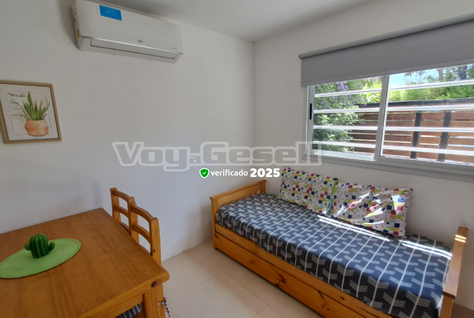 Alquilo Departamento Al Mar Siete en Villa Gesell zona Centro a 850 Mts de la Playa 