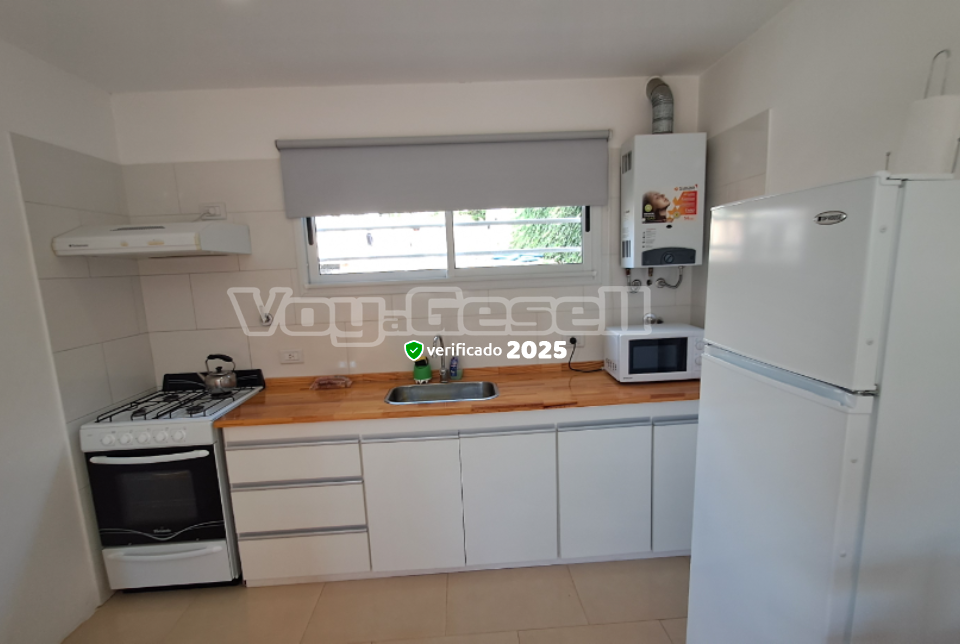 Alquilo Departamento Al Mar Siete en Villa Gesell zona Centro a 850 Mts de la Playa 