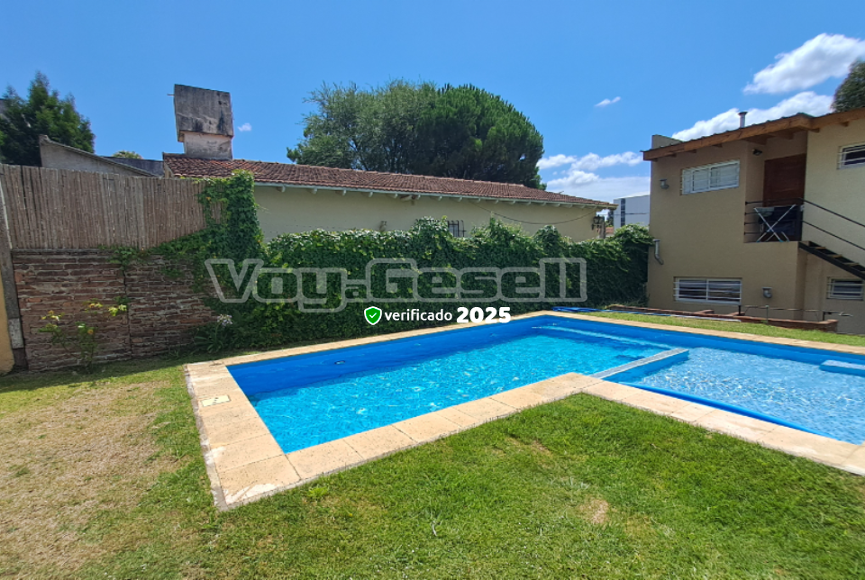 Alquilo Departamento Al Mar Siete en Villa Gesell zona Centro a 850 Mts de la Playa