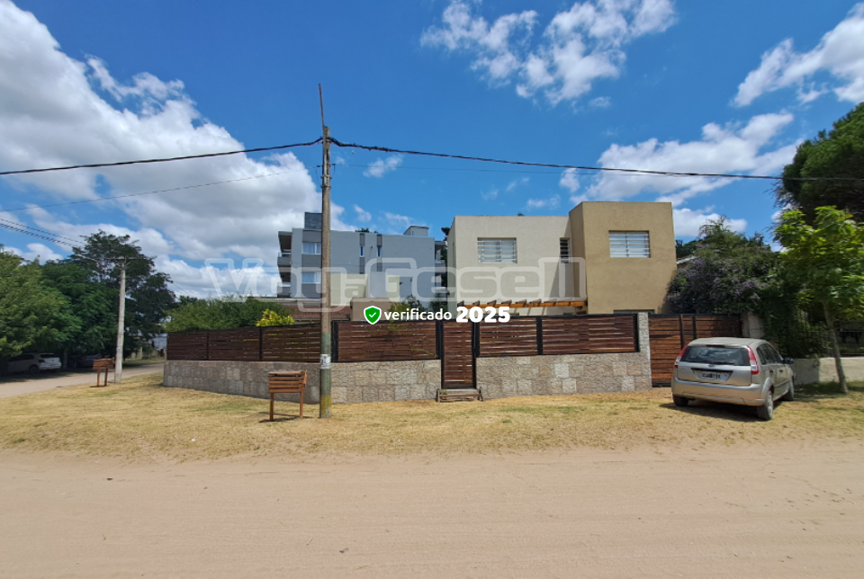 Alquilo Departamento Al Mar Siete en Villa Gesell zona Centro a 850 Mts de la Playa