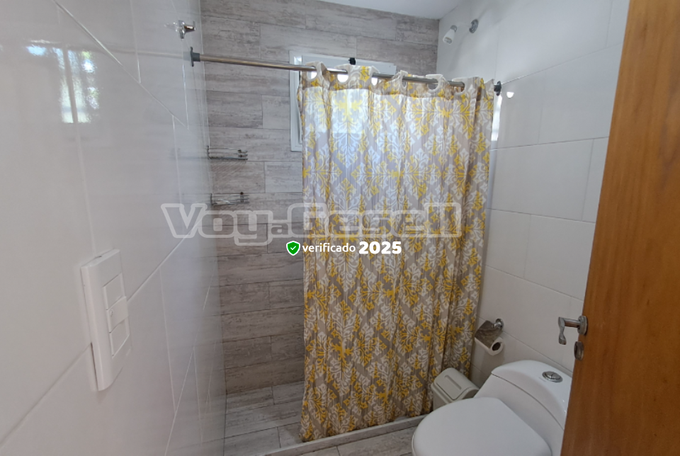 Alquilo Departamento Al Mar Siete en Villa Gesell zona Centro a 850 Mts de la Playa 