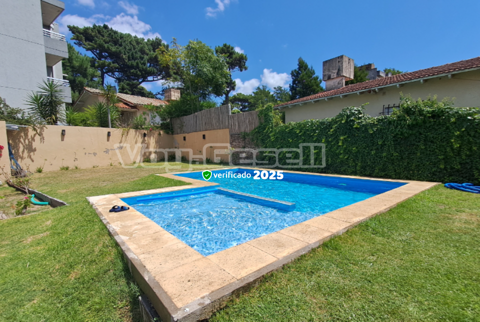 Alquilo Departamento Al Mar Siete en Villa Gesell zona Centro a 850 Mts de la Playa