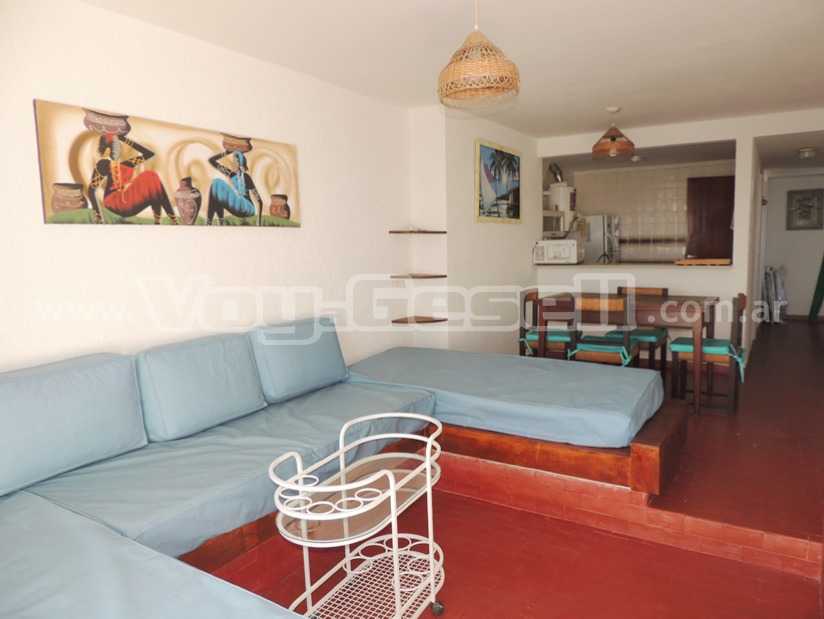 Alquilo Departamento Alfasud XII 2A en Villa Gesell zona Sur a 10 mts de la Playa 
