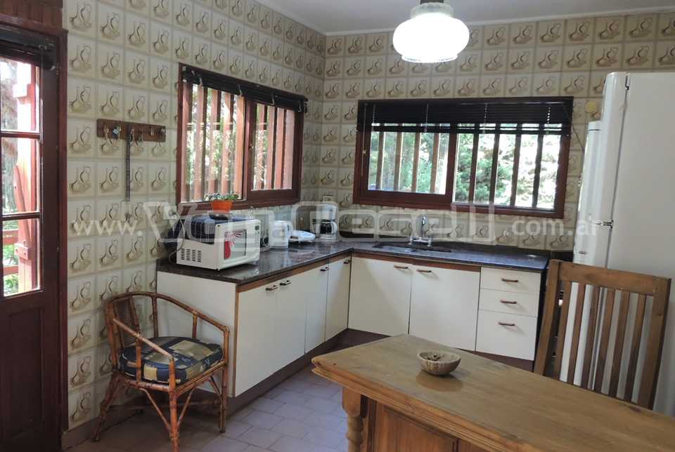 Alquilo Chalet Algo para recordar en Mar de las Pampas zona  a 300 Mts de la Playa 