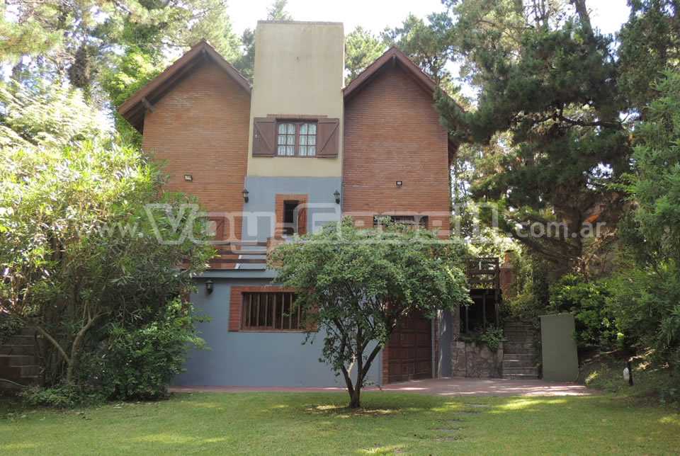 Alquilo Chalet Algo para recordar en Mar de las Pampas zona  a 300 Mts de la Playa