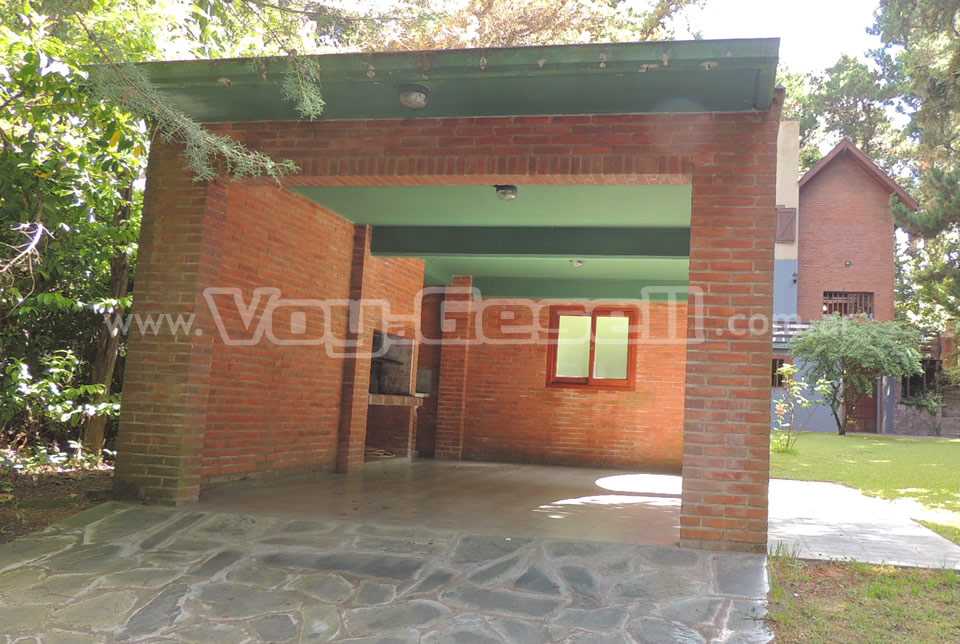 Alquilo Chalet Algo para recordar en Mar de las Pampas zona  a 300 Mts de la Playa