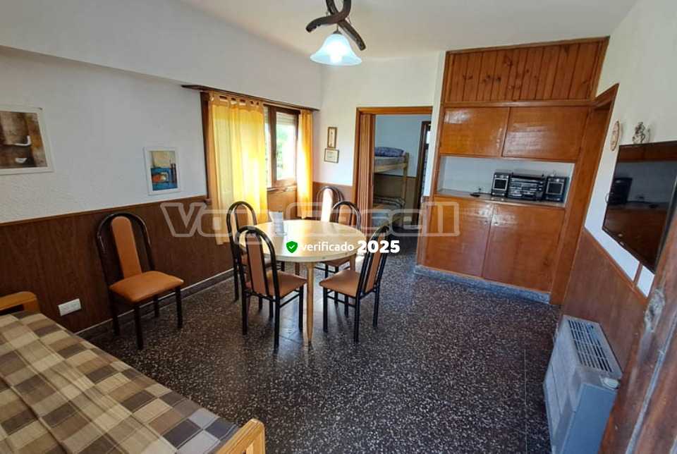 Alquilo Departamento Almanzor 1ro A en Villa Gesell zona Centro a 85 Mts de la Playa 