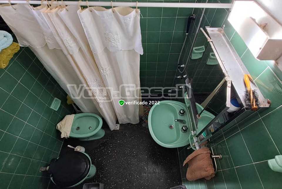 Alquilo Casa Alpino Blanco en Villa Gesell zona Centro a 500 Mts de la Playa