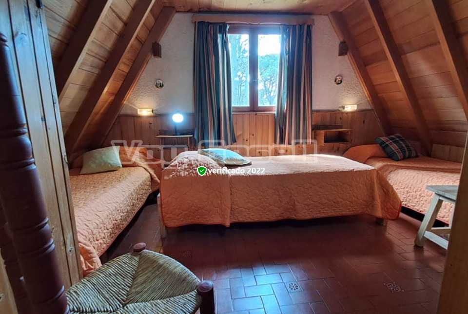 Alquilo Casa Alpino Blanco en Villa Gesell zona Centro a 500 Mts de la Playa