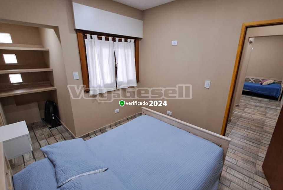 Alquilo Departamento Alta Mora en Villa Gesell zona Centro Comercial a 650 Mts de la Playa